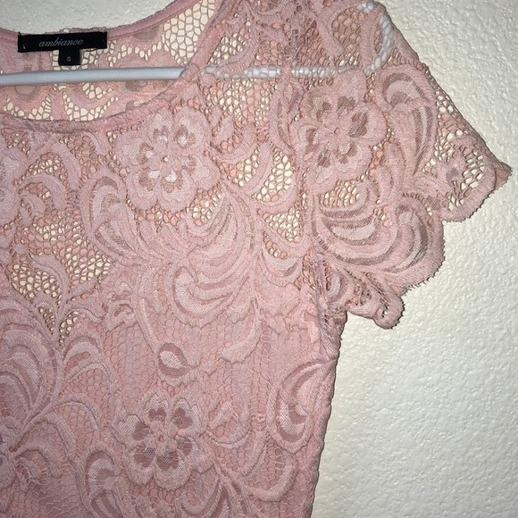 Blush Lace Dress - Picture 2 of 6